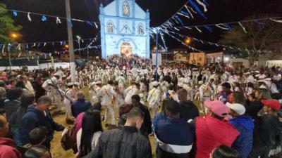 Banda Dançante de Congada e Moçambique Nossa Senhora do Rosário de nossa cidade abrilhanta Festa do Rosário e dá mais um passo no seu registro como Patrimônio Cultural Imaterial