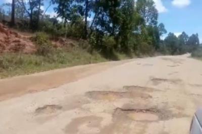 Administração Municipal de Ibertioga solicita serviços de recapeamento na MG-338