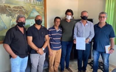 Deputado estadual Doorgal Andrada e diretor do DER-MG são recebidos em Ibertioga