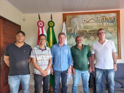Luiz Fernando Faria visita Ibertioga e confirma recurso de R$1,9 milhão para o município