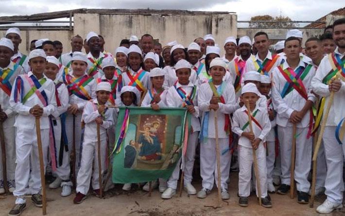 Tradicional festa de congada será transmitida ao vivo