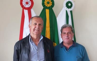 Ricardo e Pedrinho tomam posse e são recebidos com entusiasmo na Prefeitura